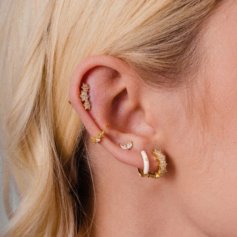 Ear Cuff Lucia Ouro - EAR CUFF - DAANA